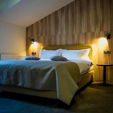 Yaremche Club Hotel Ngoại thất bức ảnh