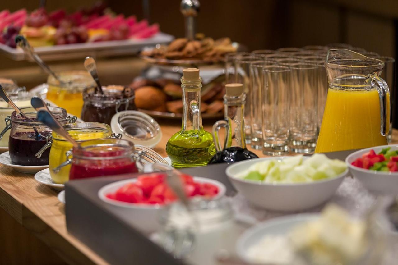 Yaremche Club Hotel Ngoại thất bức ảnh