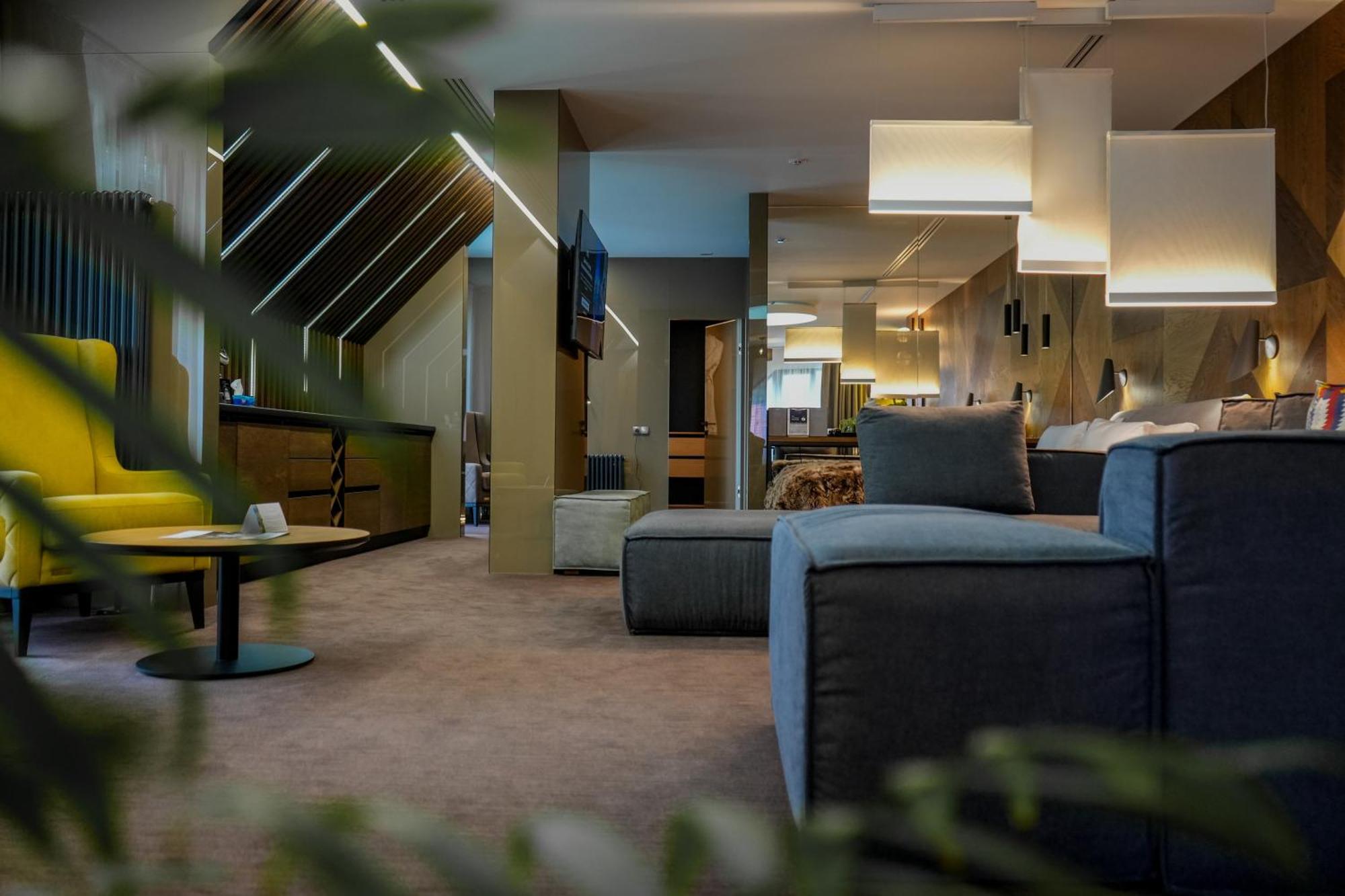 Yaremche Club Hotel Ngoại thất bức ảnh