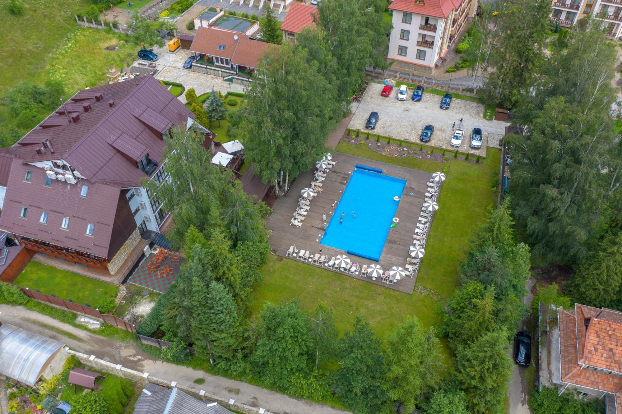 Yaremche Club Hotel Ngoại thất bức ảnh